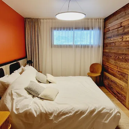 Chalet Neuf 5 Avec Sauna Et Parking, Acces Direct Aux Pistes - Fr-1-755-29 *