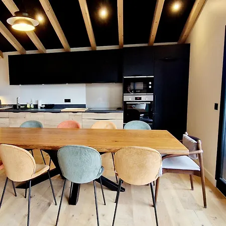 Neuf 5 Avec Sauna Et Parking, Acces Direct Aux Pistes - Fr-1-755-29 Chalet La Plagne