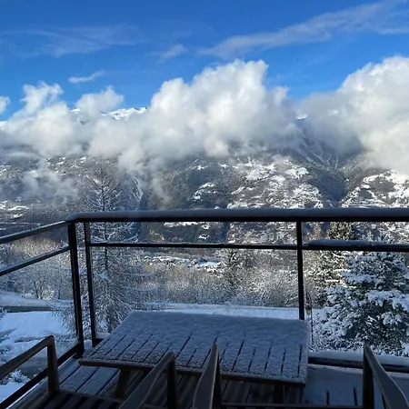 Neuf 5 Avec Sauna Et Parking, Acces Direct Aux Pistes - Fr-1-755-29 Chalet La Plagne