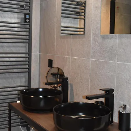 Chalet Neuf 5 Avec Sauna Et Parking, Acces Direct Aux Pistes - Fr-1-755-29